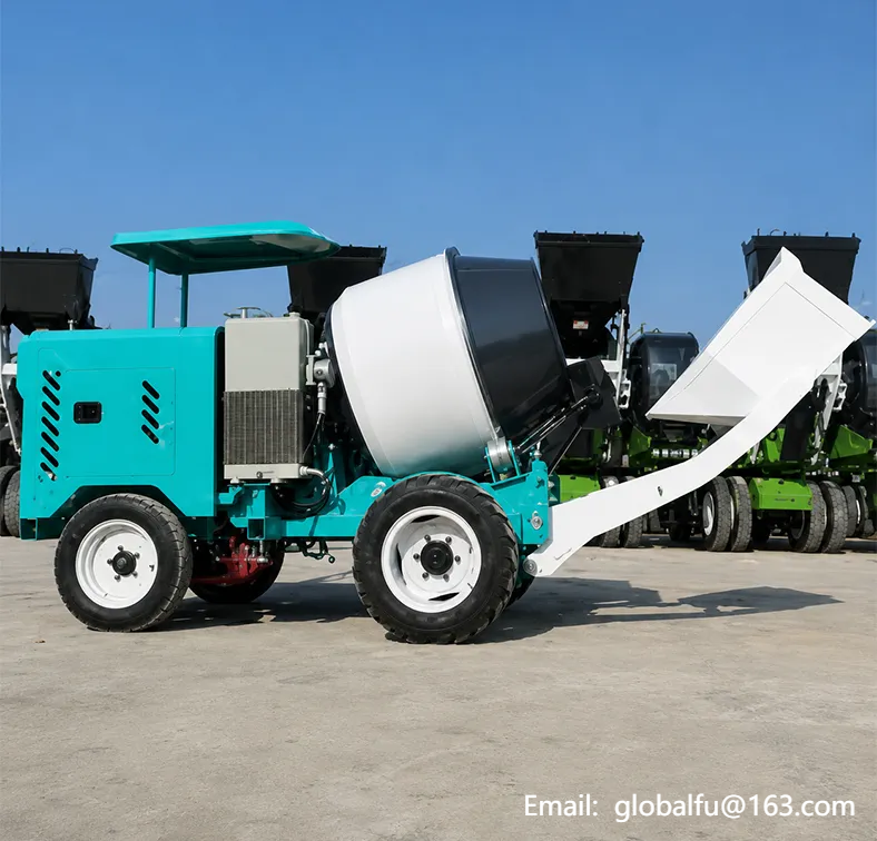 0.5CBM Self-Loading Concrete Mixer