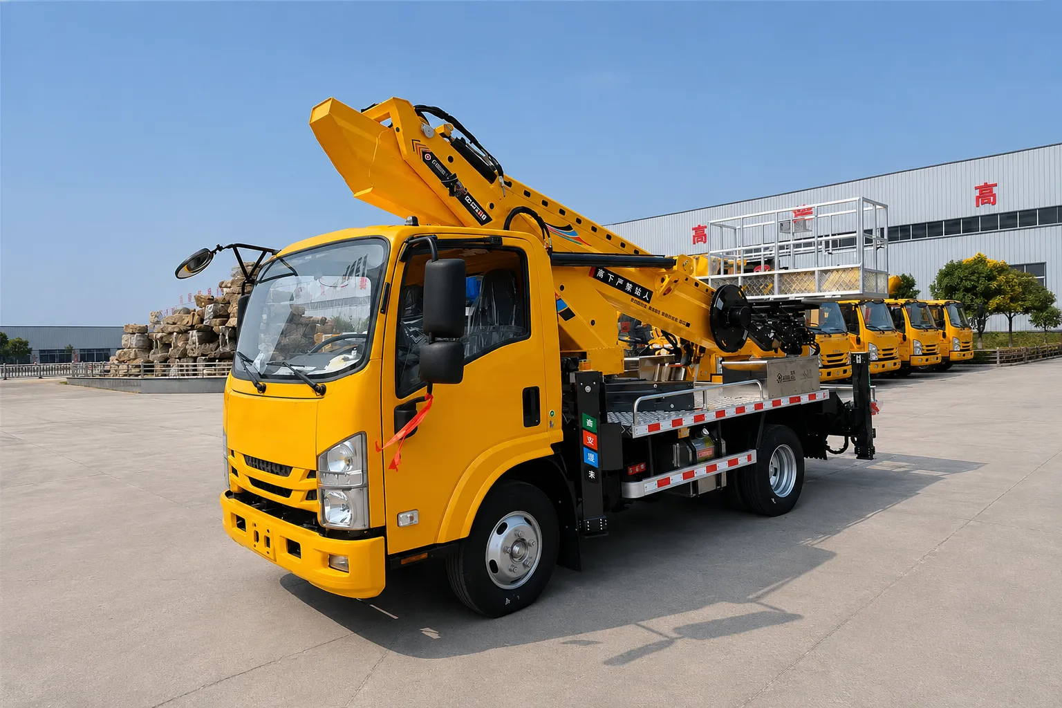 Setting Up an Aerial Platform on a Slope: Outriggers, Levelling and the Interlock That Stops You